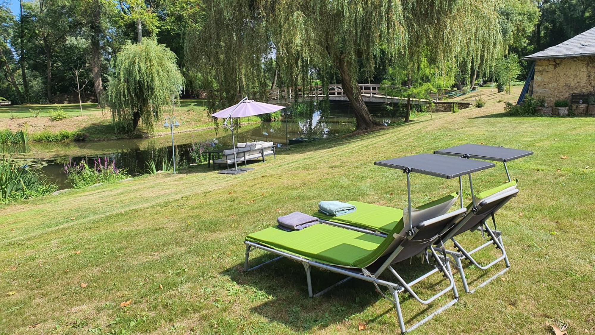 Au Fil De L'Eau Bed & Breakfast La Chapelle-Saint-Aubin ภายนอก รูปภาพ